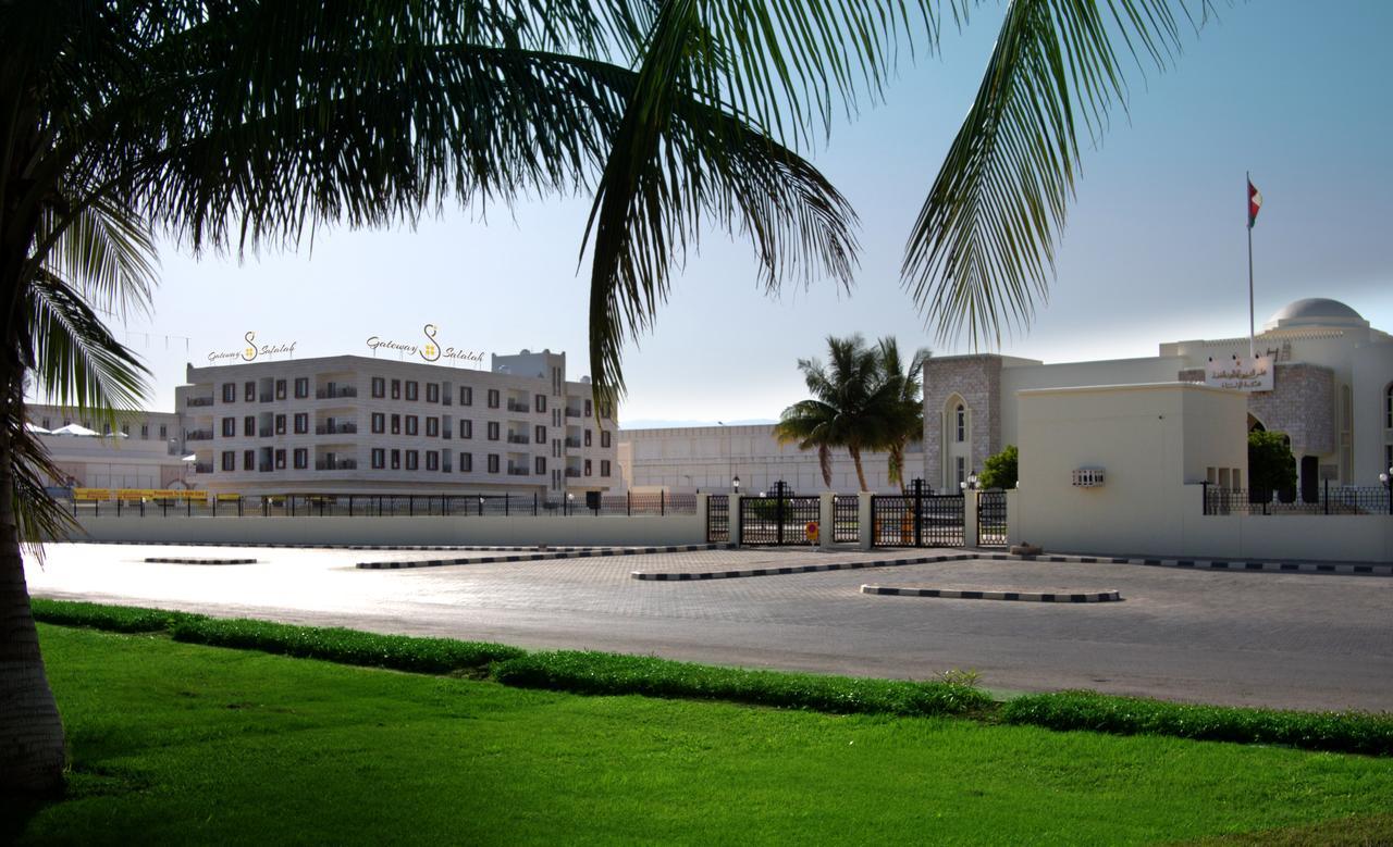 Gateway Salalah Hotel Apartments Luaran gambar